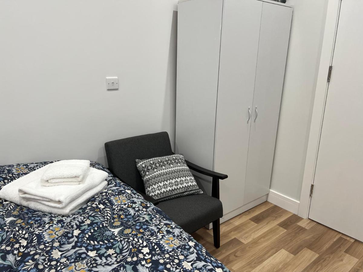 Park View Serviced Apartment - Next To Northolt Tube Station - Near Central London & Wembley エクステリア 写真